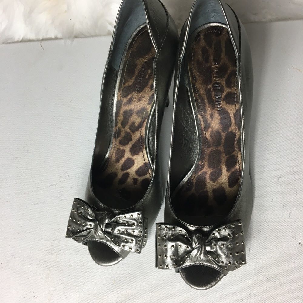 Gianni Bini women’s peep toe leather shoes SZ10 M